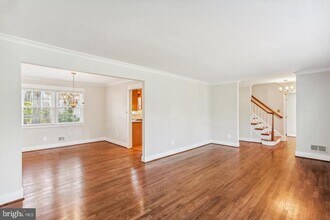 9303 Fernwood Rd in Bethesda, MD - Building Photo - Building Photo