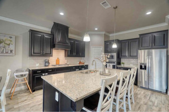1716 Overshine Ln in Midland, TX - Building Photo - Building Photo