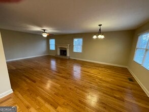 5745 Hendrix Rd in Cumming, GA - Building Photo - Building Photo