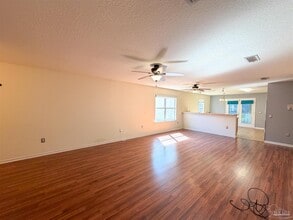 10645 Senegal Dr in Pensacola, FL - Building Photo - Building Photo