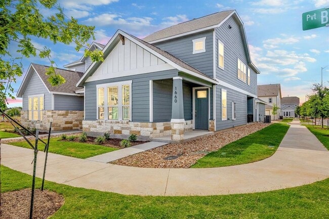 1660 Bella Dr in Leander, TX - Building Photo - Building Photo