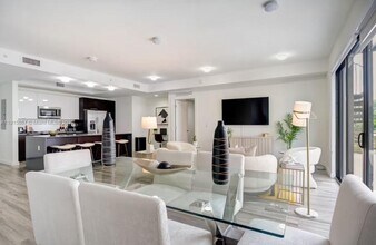 2955 Bird Ave in Miami, FL - Building Photo - Building Photo