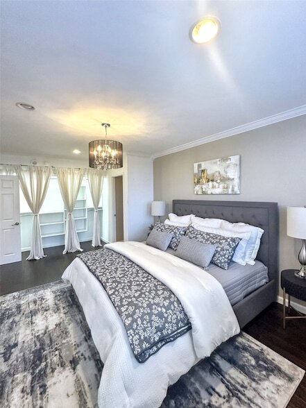 property at 3701 Turtle Creek Blvd