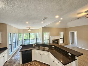 5122 Dickens Rd in Houston, TX - Building Photo - Building Photo