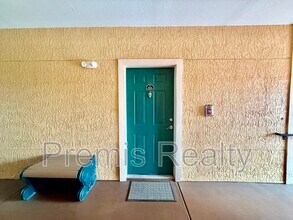 2731 Via Capri in Clearwater, FL - Building Photo - Building Photo