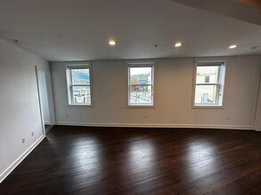 108 N Division St in Peekskill, NY - Building Photo - Building Photo