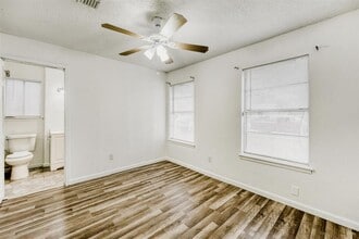 6206 Hogan Ave in Austin, TX - Building Photo - Building Photo