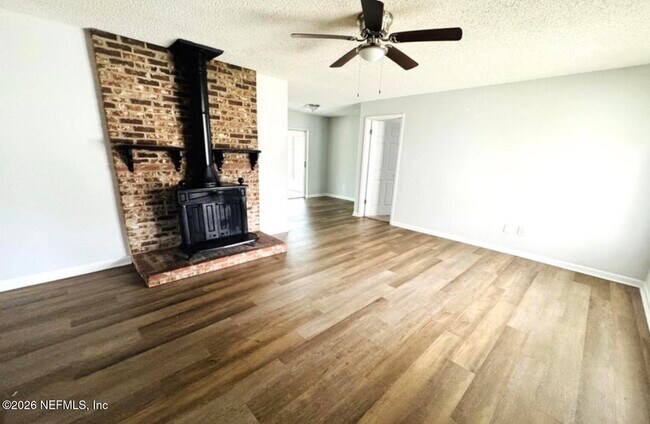 8046 Triumph Ln S in Jacksonville, FL - Building Photo - Building Photo