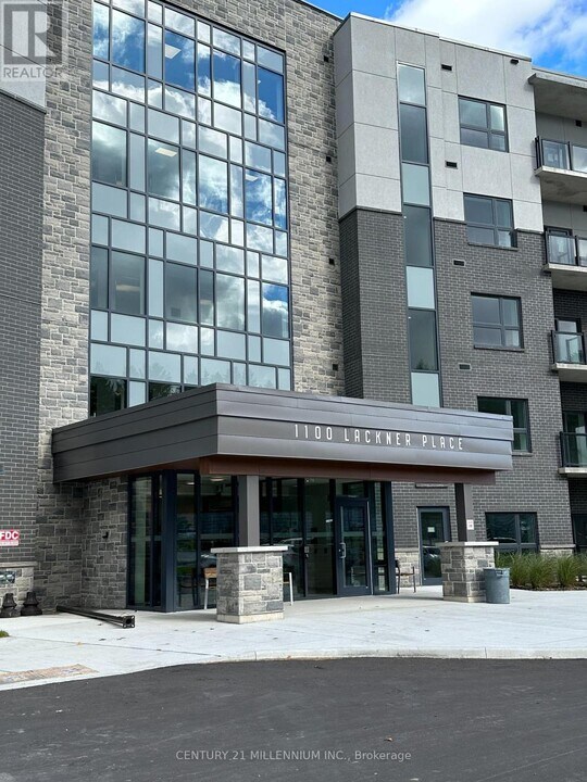 1100 Lackner Pl in Kitchener, ON - Building Photo