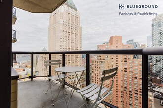 235 W 48th St in New York, NY - Building Photo - Building Photo