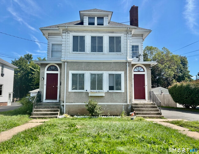 62 Quaker Ln S in West Hartford, CT - Building Photo - Building Photo