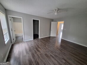 5633 Rutland Dr SW in Powder Springs, GA - Building Photo - Building Photo