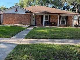 11107 Sageking Dr in Houston, TX - Building Photo