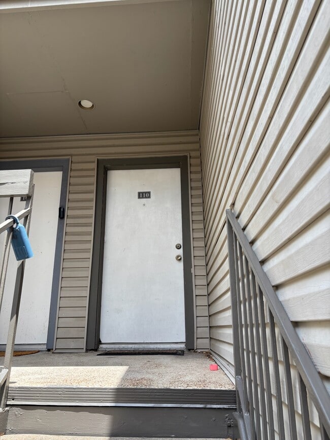 property at 9707 Richmond Ave