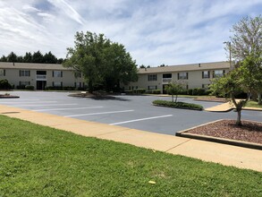 Anderson Crossing Apartments in Anderson, SC - Building Photo - Building Photo