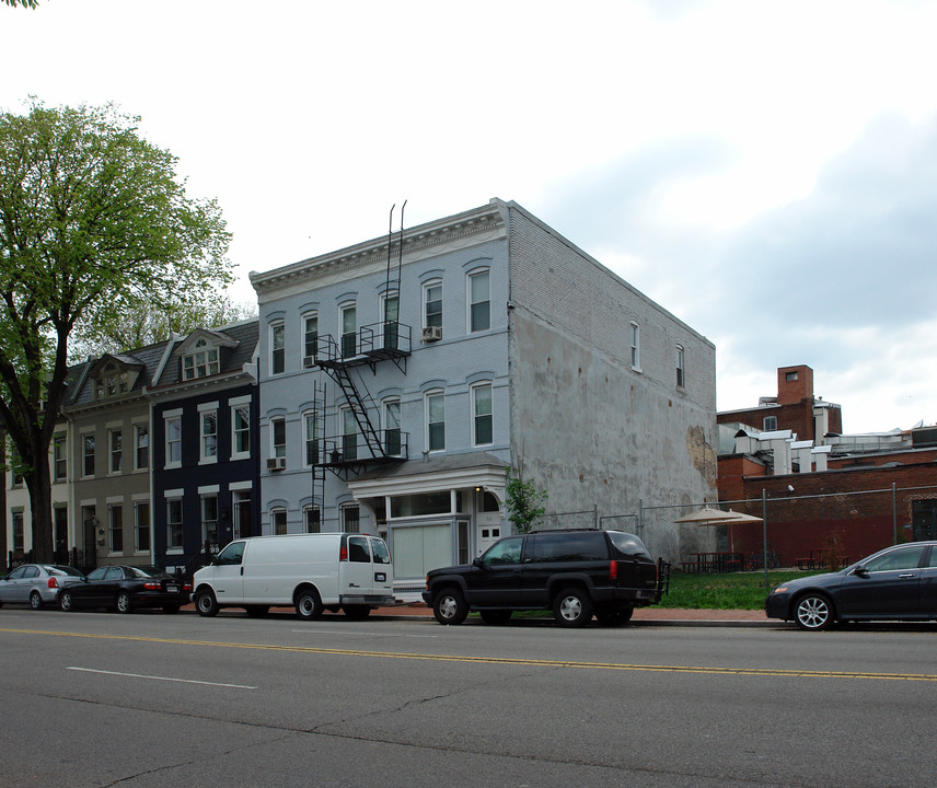 716 11th St SE in Washington, DC - Building Photo