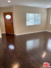 10937 Fairbanks Way in Culver City, CA - Building Photo - Building Photo