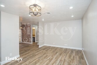 227 Autumn Ct in Henderson, NV - Building Photo - Building Photo