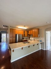 451 Summer Garden Way in Sacramento, CA - Building Photo - Building Photo