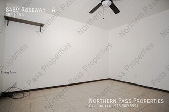 8489 Roseway Dr-Unit -A in El Paso, TX - Building Photo - Building Photo