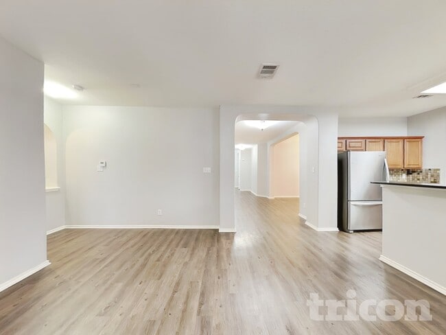 11638 Dense Star in San Antonio, TX - Foto de edificio - Building Photo