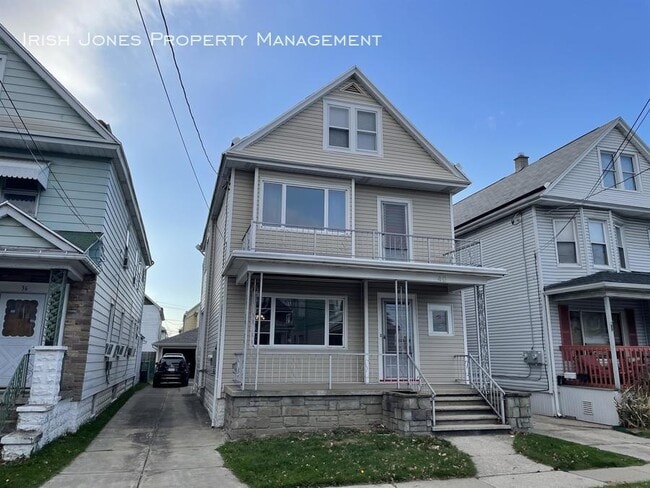 property at 40 Krakow St