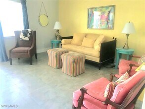 2840 Shoreview Dr in Naples, FL - Building Photo - Building Photo