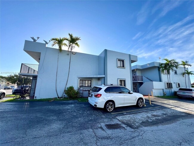 property at 1340 W 41st St