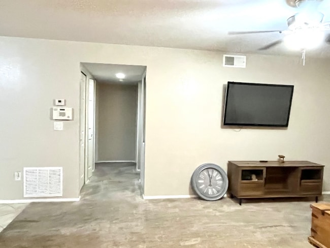 1014 E Spence Ave in Tempe, AZ - Foto de edificio - Building Photo