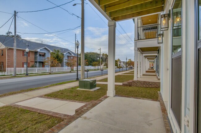 520 N De Villiers St in Pensacola, FL - Foto de edificio - Building Photo
