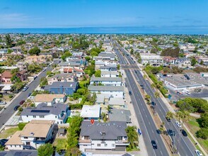 1542 Manhattan Beach Blvd in Manhattan Beach, CA - Building Photo - Building Photo