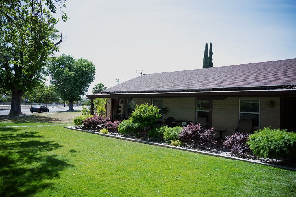 907 Sierra St, Unit 907 in Turlock, CA - Building Photo