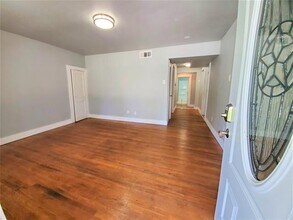 607 Woodland St in Denton, TX - Building Photo - Building Photo