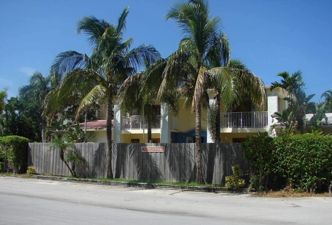 Montfiallo Bed & Breakfast in Fort Lauderdale, FL - Foto de edificio