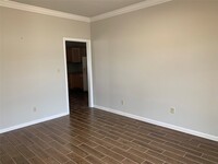 14504 North Fwy, Unit 504 in Houston, TX - Building Photo - Building Photo