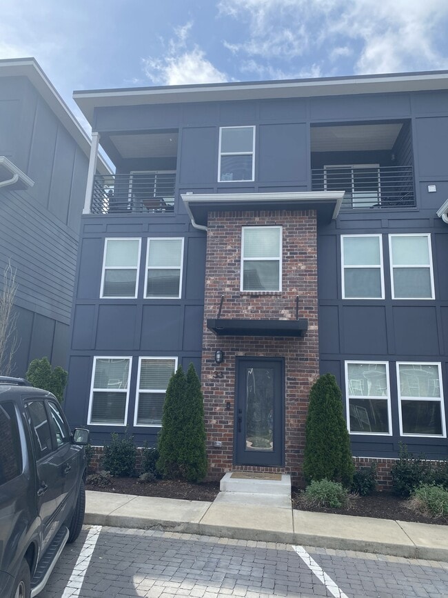 property at 102 Duke St