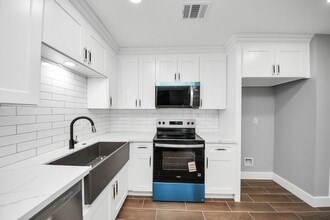 10250 Bridgeland Ln in Houston, TX - Building Photo - Building Photo