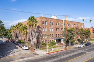 Figueroa Arms in Los Angeles, CA - Foto de edificio - Primary Photo