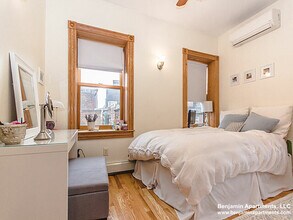 97 Myrtle St, Unit 7 in Boston, MA - Building Photo - Building Photo