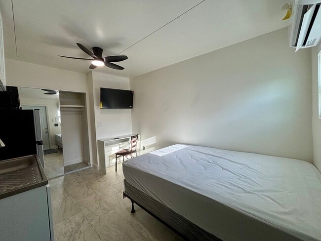 1620 N 23rd Ave, Unit E3 in Hollywood, FL - Building Photo - Building Photo