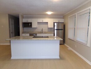 2405 Country Club Rd in Jacksonville, NC - Building Photo - Building Photo