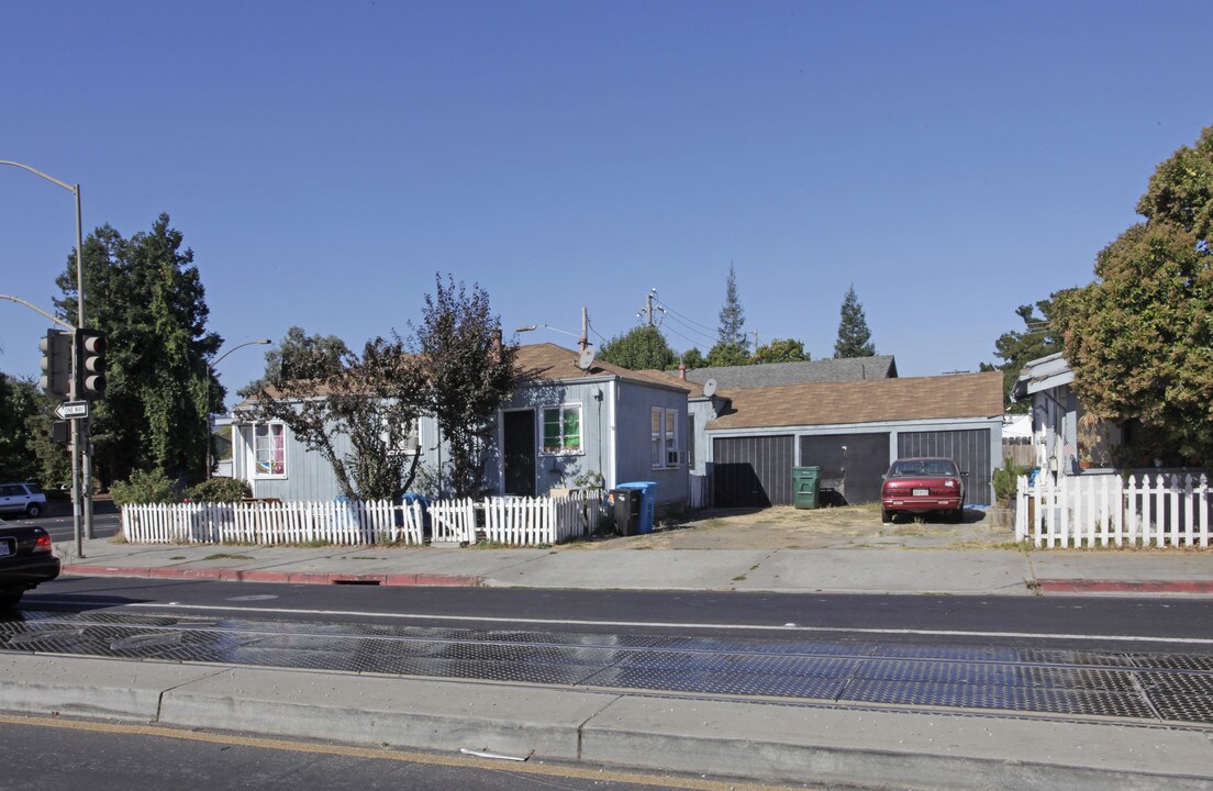 511 Chestnut St in Redwood City, CA - Foto de edificio