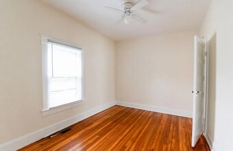 1104 Tolleys Ln in Lynchburg, VA - Building Photo - Building Photo