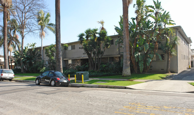 1221 Lyndon St in South Pasadena, CA - Building Photo - Building Photo