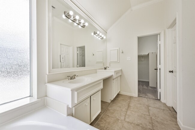 property at 2322 Chenevert St