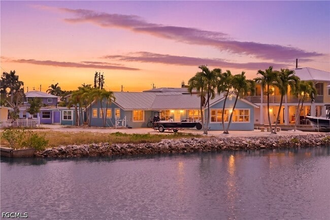 property at 2669 Coco Plum Dr