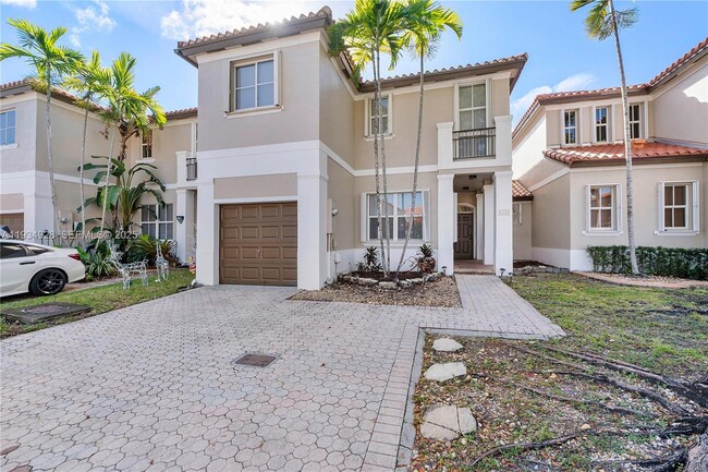 8354 NW 142nd St in Miami Lakes, FL - Building Photo - Building Photo