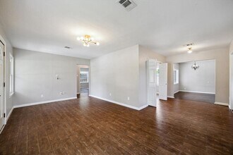 1147 Du Barry Ln in Houston, TX - Building Photo - Building Photo