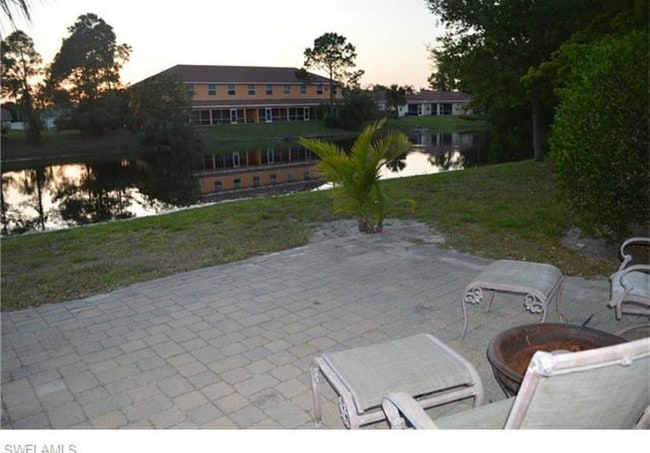 26560 Southern Pines Dr in Bonita Springs, FL - Building Photo - Building Photo