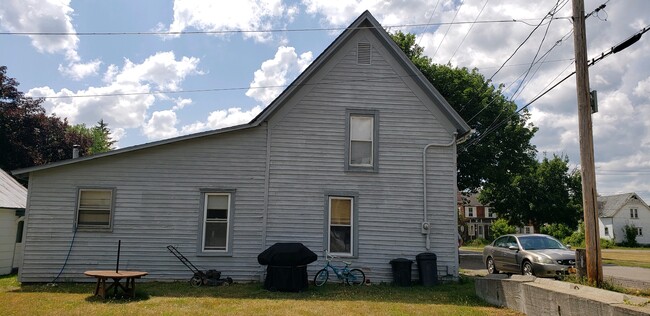 property at 9 Grant St